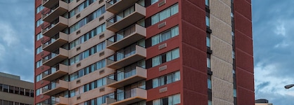Best Western Plus Suites Downtown Calgary