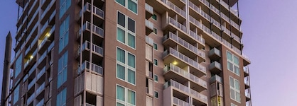 Oaks Adelaide Embassy Suites
