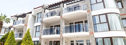 Golden Life Heights Deluxe Suite Hotel - Adults Only