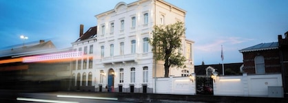 Golden Tree Hotel