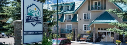 Pocaterra Inn And Waterslide