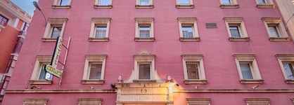 Hotel Cervantes