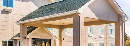 Comfort Suites