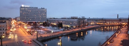 Azimut Hotel Saint Petersburg