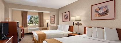 Baymont By Wyndham Golden Red Rocks