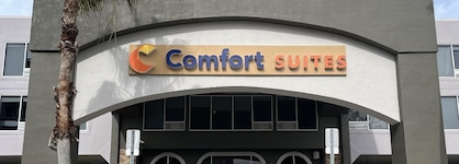 Comfort Suites Clearwater Bay