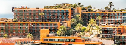Salobre Hotel Resort & Serenity