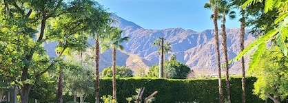 Margaritaville Resort Palm Springs