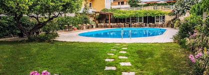 Roxani Hotel