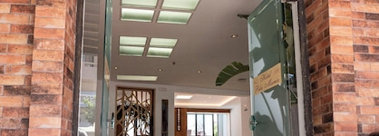 Pela Maria Hotel