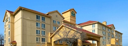 La Quinta Inn & Suites By Wyndham Dfw Airport South   Irving