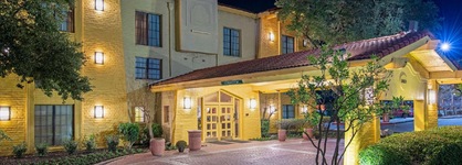 La Quinta Inn By Wyndham San Antonio I-35 N At Toepperwein