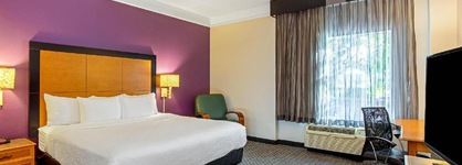 La Quinta Inn & Suites by Wyndham Orlando I Drive Conv Ctr