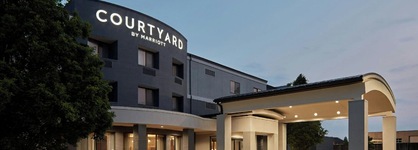 Courtyard By Marriott Hamilton