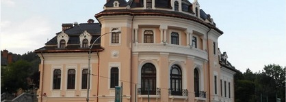 Central Plaza Hotel