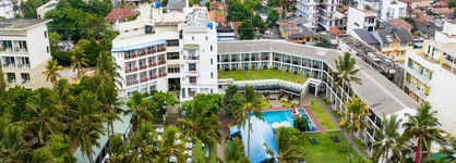 Camelot Beach Hotel