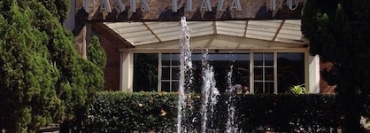 Oasis Plaza