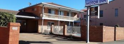 Surestay Hotel By Best Western Blue Diamond Motor Inn