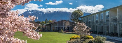 Distinction Te Anau Hotel And Villas