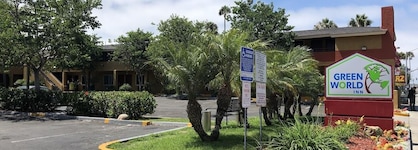 Ramada By Wyndham Near Seaworld   Mission Beach