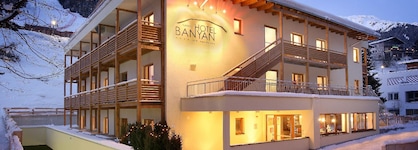 Banyan Hotel