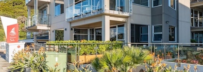Edgewater Palms Apartments
