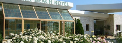 Natura Beach Hotel And Villas