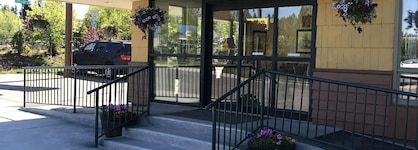 Americas Best Value Inn & Suites Anchorage Airport