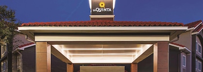 La Quinta Inn & Suites By Wyndham Austin Near The Domain