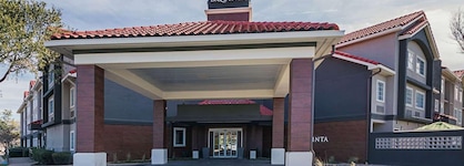 La Quinta Inn & Suites By Wyndham Austin Near The Domain