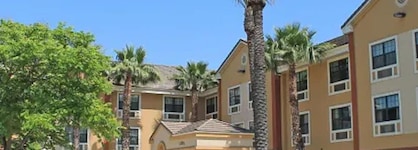 La Quinta Inn & Suites By Wyndham Ontario Airport