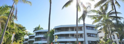 Roydon Beachfront Apartments