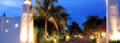 Dhevan Dara Resort & Spa