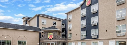 Super 8 By Wyndham Grande Prairie