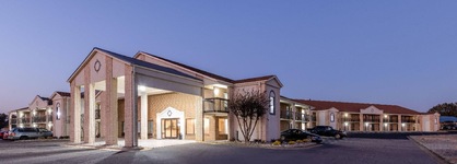 Days Inn By Wyndham Mooresville Lake Norman