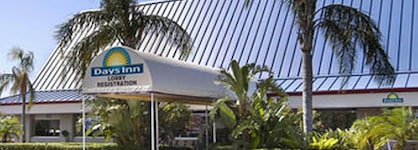 Days Inn by Wyndham West Palm Beach