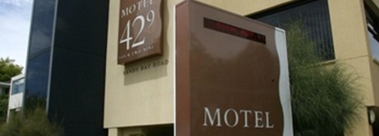 429 Apartments And Suites