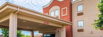 Comfort Suites East
