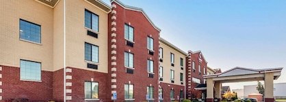 Comfort Suites South