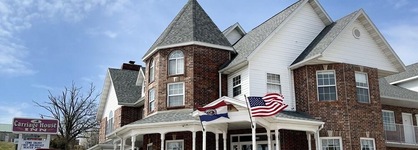 Carriage House Inn