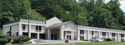 Hampton Inn Cherokee