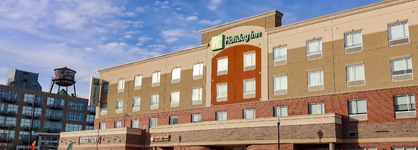 Holiday Inn Omaha Downtown - Waterpark By Ihg