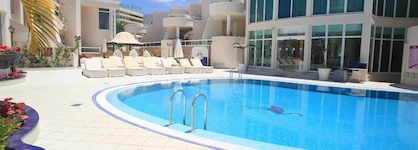 Flamingo Suites Boutique Hotel