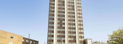 Ramada Hotel & Suites By Wyndham Coventry
