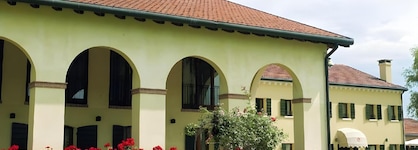 Hotel Venice Resort Airport