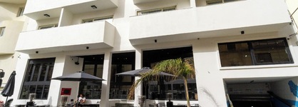 Block Hotel