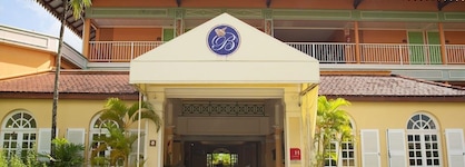 Hotel Bakoua Les Trois Ilets