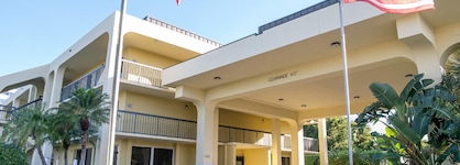 Quality Inn Palm Beach International Airport