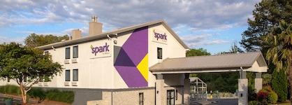 Spark By Hilton Atlanta Cumberland Ballpark