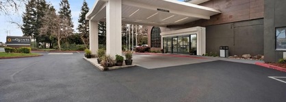 La Quinta Inn & Suites By Wyndham Oakland - Hayward
